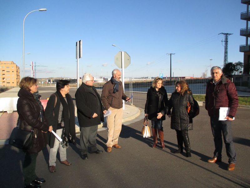 El PSOE reclama abrir los viales de acceso que van de Vista Alegre a la Avenida de Requejo