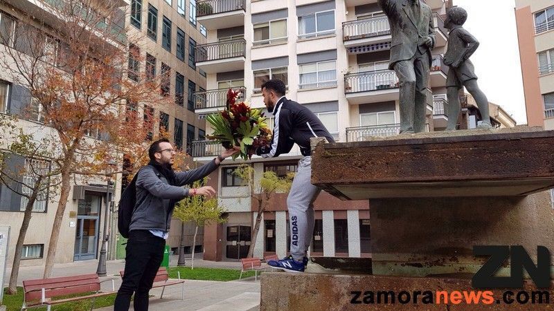 Hoy es el día del maestro o del profesor en España, damos las gracias a todos ellos y a San José de Calasanz en especial
