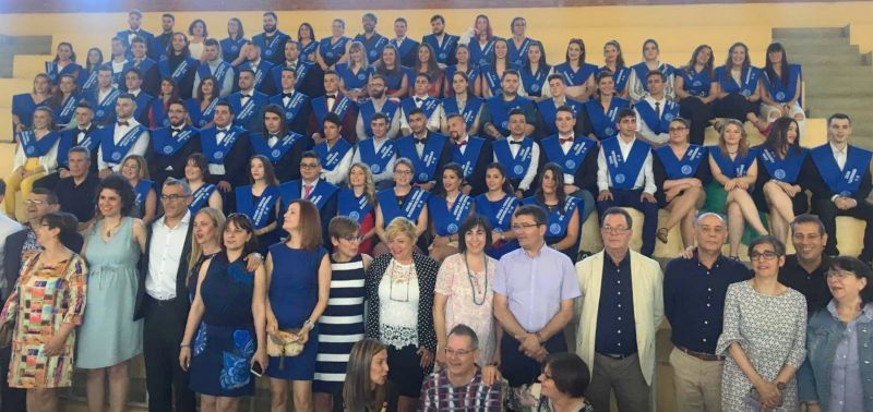 Tarde de Graduaciones en el CIFP Ciudad de Zamora más de 70 alumnos obtienen su beca que acredita su formación