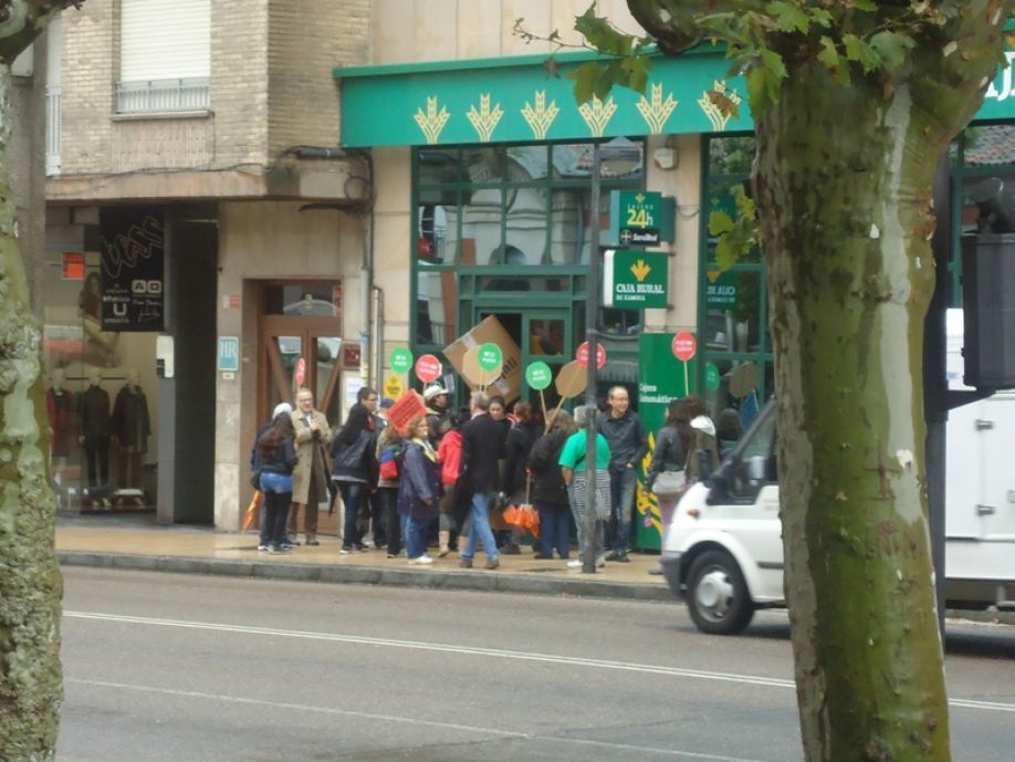 Integrantes de PAH acceden a Caja Rural