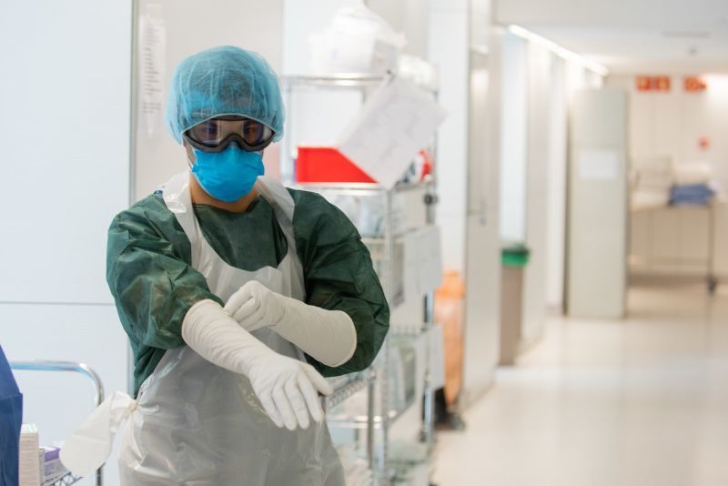 Castilla y León abocada al confinamiento. Más de 1.100 casos de nuevo, 22 muertos y más de 400 brotes