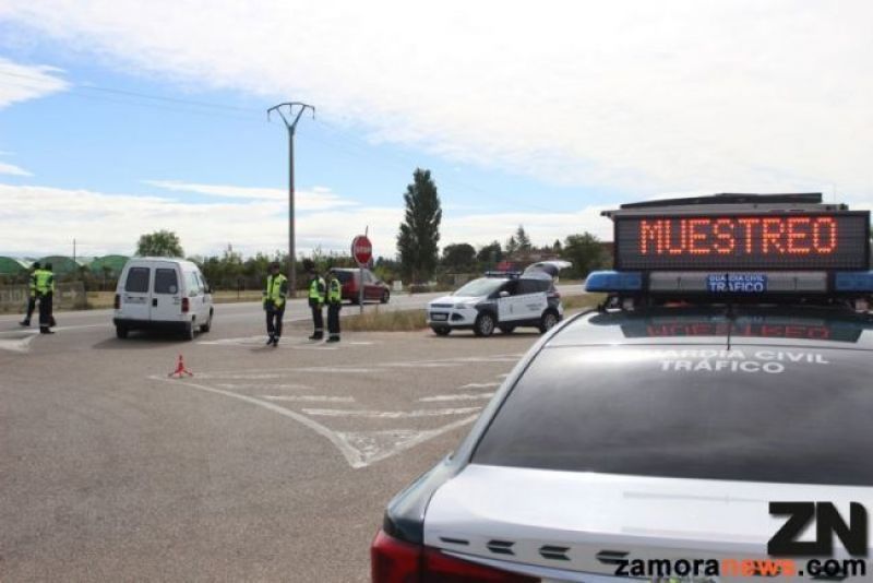 Control de la Guardia Civil | Foto Zamora News