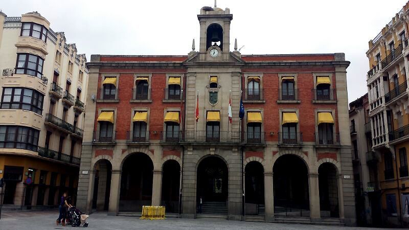 IU exige al Ayuntamiento que reclame el céntimo sanitario
