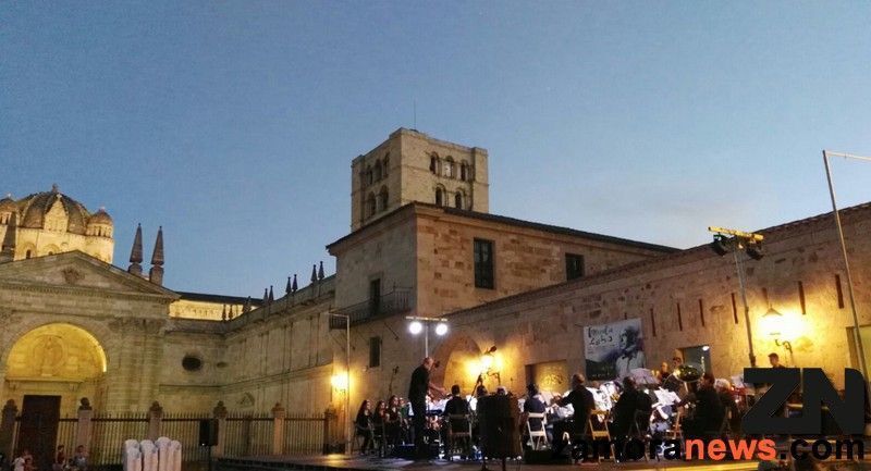 La banda de Música Maestro Nacor Blanco abre el XI festival de Bandas Hispano-Luso
