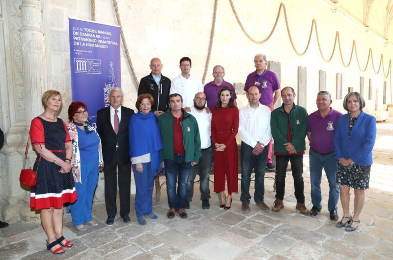 La Reina escuchó el pasado miércoles a los campaneros de Zamora en el Burgo de Osma