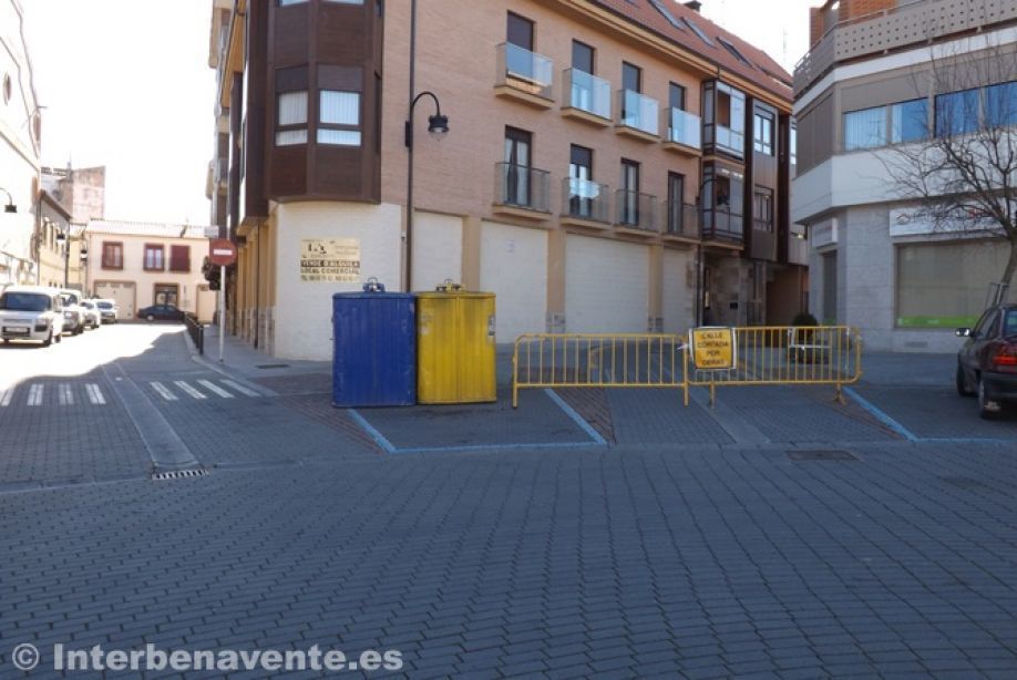 El Ayuntamiento ha iniciado el expediente de contratación de pavimentación de diversas calles. (Foto: Interbenavente)