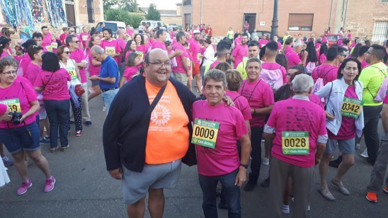 Asociación Unidos Contra el Cáncer Toro y Provincia de Zamora dona 1.000 euros a la Asociación Pyfano en el Día del Cáncer Infantil